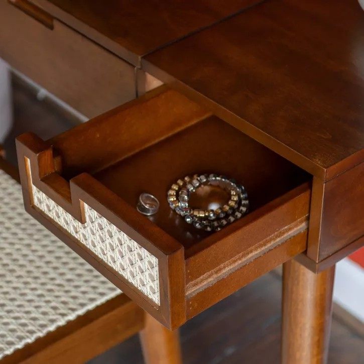 www.jingtongfurniture.com